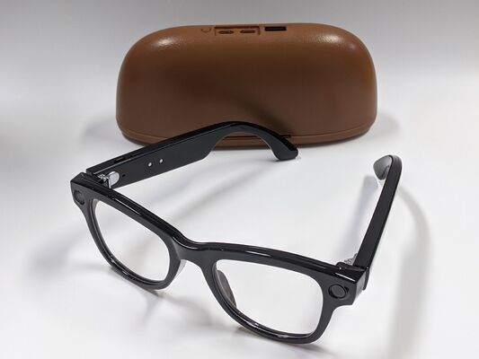 স্মার্ট এআই চশমা 1080P HD M02 আল্ট্রা চ্যাটজিপিটি 3600mAh চার্জিং কেস 32GB অনুবাদ মিউজিক ভিডিও